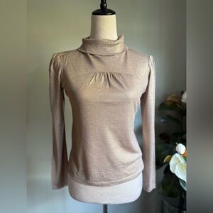 Y2K boho romantic whimsi Shimmering Beige‎ gold long sleeve turtleneck  top XS